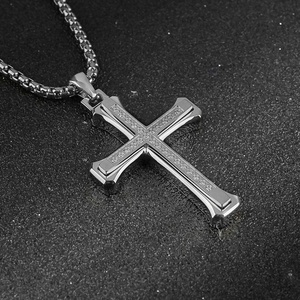 Pendentif Croix Jésus Hip-Hop en Acier avec Diamant Moissanite Rond Taillé, Bijou Fin le Plus Vendu pour Hommes et Femmes - Product Image 5