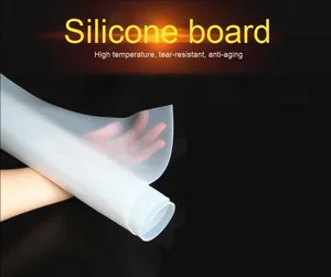 Yüksek sıcaklığa dayanıklı kaymaz silikon kauçuk düz ped şok emici gıda sınıfı yumuşak beyaz şeffaf tıbbi silikon - Product Image 3