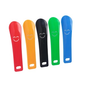 Chausse-pied portable mini en plastique, léger, pour la maison et le voyage, cadeau promotionnel, accessoire d'entretien des chaussures - Product Image 4