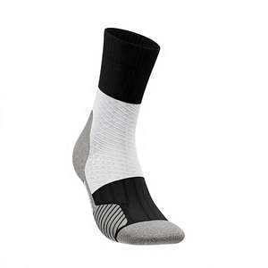 BAUERFEIND Calcetines deportivos para correr para hombre, calcetines deportivos con compresión, estabilidad en el tobillo, transpirables, 1 par - Product Image 3