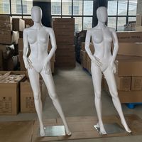 Vente en gros de vêtements pour femmes en plastique PP blanc de haute qualité Mannequin de présentation modèle de salle d'exposition au détail de simulation