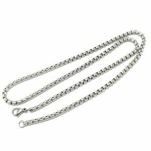 สร้อยคอโซ่สแตนเลสทรงสี่เหลี่ยม ของขวัญสำหรับทุกเพศ ความยาว 45 ซม. - Product Image 5