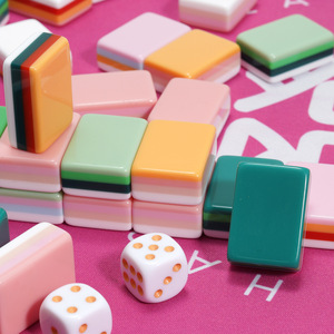 Juego de Mahjong Acrílico de Cuatro Capas, Colores Personalizados, No Tóxico, Universal para Juegos de Cartas y Ajedrez - Product Image 3