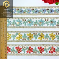 LEIXUSI Ruban de dentelle brodé de paillettes de 4 cm, motif floral pour robes, vêtements et accessoires
