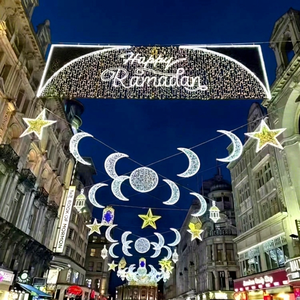 Guirlandes LED commerciales IP65 pour l'éclairage de rue, motif étoile, pour la décoration de Noël des allées et des rues piétonnes - Product Image 1