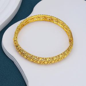 Pulsera Clásica Vintage con Patrón de Corazón Chapada en Oro de Fábrica JXX, Regalo de Boda y Compromiso para Hombre, Brazaletes Modernos - Product Image 5