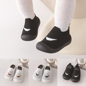 Scarpe da interno antiscivolo per bambini scarpe da calzino per bambini <span class=keywords><strong>in</strong></span> cotone lavorato a maglia <span class=keywords><strong>in</strong></span> <span class=keywords><strong>gomma</strong></span> soffice per neonati calzini per Pre-camminatore pantofole - Product Image 2