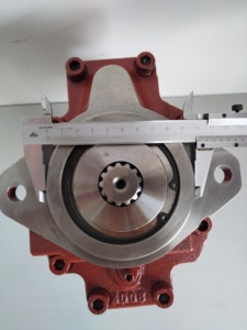 ปั๊มไฮดรอลิก OEM คุณภาพสูงรุ่นใหม่ PVD-2B-44P-12G-4713H PVD-0B-24P PVD-1B-32P PVD-2B-40P 2400048 23 1 2 - Product Image 1