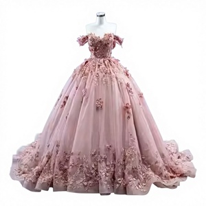 Abito <span class=keywords><strong>da</strong></span> <span class=keywords><strong>Sposa</strong></span> Stile Principessa per Adulti con Motivo in Pizzo, Design Moderno, Taglie Forti, Gonna in Tulle Colorato con Strascico - Product Image 4