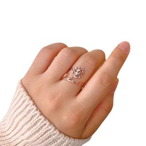 แหวนรูปดอกไม้สำหรับวันเกิดของขวัญสั่งทำแหวนชื่อตัวอักษรภาษาอังกฤษ - Product Image 4