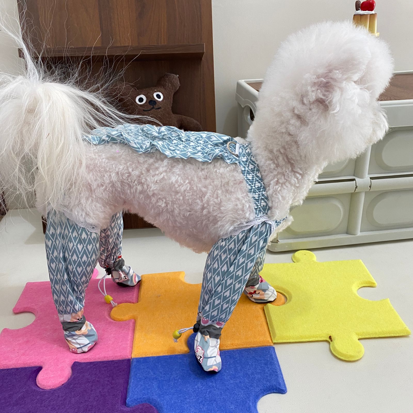Pieds rayés bleus