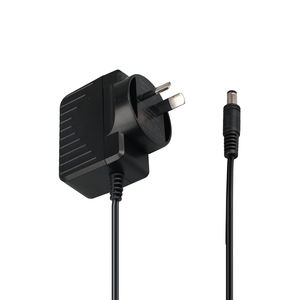 スイッチング<span class=keywords><strong>DC</strong></span>電源アダプター 36W <span class=keywords><strong>12V</strong></span> 1.5A 耐火性PC素材 US/EU/UK/AU/ARプラグ対応 <span class=keywords><strong>CE</strong></span>/FCC/RoHS/REACH認証済み 1.5mケーブル - Product Image 4