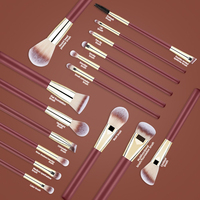 Ensemble de 16 pinceaux de maquillage rouges, poils synthétiques vegan, pinceaux cosmétiques professionnels avec sac de rangement, possibilité de personnaliser le logo pour le visage et les yeux