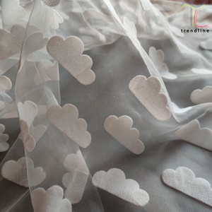 Tessuto in Tulle Floccato con Motivo Nuvoloso Bianco Disponibile <span class=keywords><strong>Online</strong></span> - Product Image 3