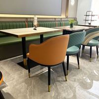 Offre Spéciale Usine : Ensemble de Housse de Canapé de Luxe pour Table et Chaises, Idéal pour Cafés, Bars, Hôtels et Restaurants