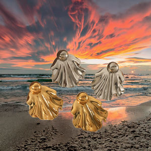 Pendientes de Botón con Flores Chapados en Oro, Joyería Artesanal de Latón para Mujer - Product Image 2