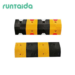 Interruttore di velocità in gomma giallo-nero dosso/gobba per la sicurezza del traffico - Product Image 1