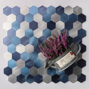 Hexagon Spazzolato Blu di Plastica di Alluminio <span class=keywords><strong>PVC</strong></span> Adesivo Mosaico Buccia E Bastone <span class=keywords><strong>In</strong></span> Vinile <span class=keywords><strong>Piastrelle</strong></span> <span class=keywords><strong>Per</strong></span> Parete Backsplash Cucina <span class=keywords><strong>Bagno</strong></span> - Product Image 1