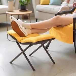 Reposapiés Plegable Minimalista con Patas Metálicas para Oficina o Sofá, Diseño de Acero Inoxidable, Tamaño Infantil - Product Image 3