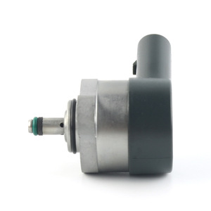 Válvula de control del regulador de presión de combustible 0281002241 para Merce Des-Ben Z CDI 0281002241 A6110780149 - Product Image 3