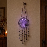 Carillon à vent de style perles d'Halloween avec éléments maison hantée, citrouille, toile d'araignée, fantôme ajoute une ambiance festive