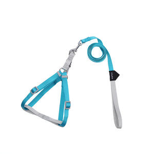 Juego de arnés y correa para perros y gatos pequeños de seguridad de poliéster de color sólido - Product Image 3