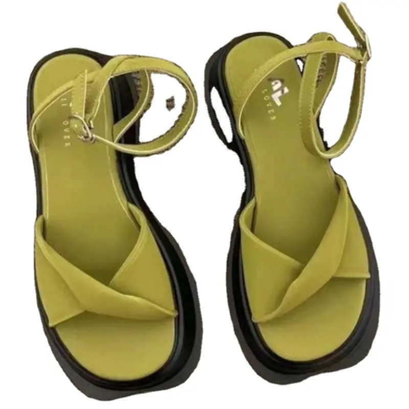 Dropshipping Custom Logo 2022 Summer Ladies Flat Sandals Leather Comfortable Black Platform Sandals for Women