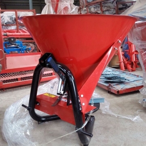 Épandeur d'engrais conique en fer pour seau, compatible avec les machines d'application d'engrais à traction tractée par tracteur - Product Image 1