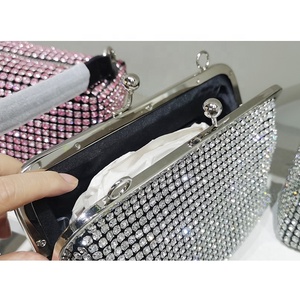 Nouvelle Arrivée Sac à Main Pochette Élégant Rétro pour Femme avec Strass et Cristaux Scintillants pour Soirée et Fête – Vente Directe Usine - Product Image 2