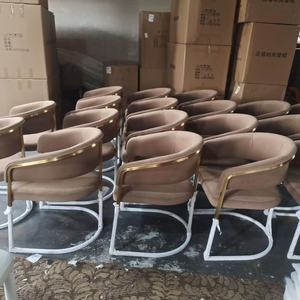 เก้าอี้สแตนเลสสำหรับร้านเสริมสวย บ้าน โรงแรม งานแต่งงาน ห้องรับประทานอาหาร ห้องน้ำ โรงงาน ห้องนอน - Product Image 5