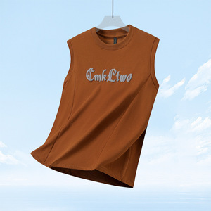 Adapte su apariencia con estos chalecos para hombre totalmente personalizables, ideales para regalos corporativos, equipos deportivos o uso personal - Product Image 1