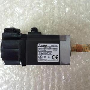 Moteur servo AC Mitsubishi HG-KR13BJ, cadre de 130 mm, couple de 0,32 Nm, 3000 tr/min, triphasé, arbre rond - Product Image 4