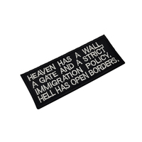 Patch rectangulaire brodé noir et blanc avec inscription « HEAVEN HAS WALL » – Étiquette en tissu avec phrase amusante en anglais, 9x4 cm, à coudre sur sac