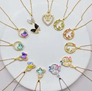 Vente en gros de colliers et pendentifs de mode en cuivre, avec des motifs de drapeaux du Venezuela, de Cuba et d'Amérique du Sud - Product Image 4