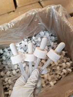 Compte-gouttes en plastique de remplacement avec marques de mesure graduées imprimées de 1,0 ml et bulbe en caoutchouc blanc pour flacons d'huiles capillaires 24/400