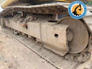 Excavadora de cadenas Komatsu PC220-7 de segunda mano, 22 toneladas, motor de 125 kW, lista para enviar - Product Image 2