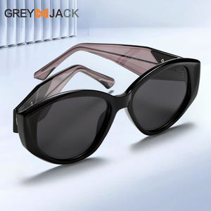 Lunettes de soleil Grey Jack, monture noire en métal TR, verres TAC, protection UV400, style unisexe KG2517 - Product Image 1