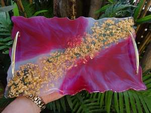 ถาดเรซินตกแต่งพร้อมที่จับเหมาะสำหรับจัดระเบียบหรือแสดงสิ่งของในห้องใดก็ได้ - Product Image 5