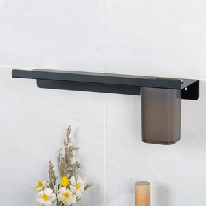 Estante de almacenamiento colgante de Metal montado en la pared del baño, estantes flotantes de pared con taza para cepillo de dientes - Product Image 3