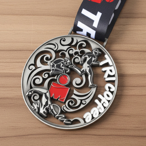 Médaille de sport en alliage de zinc personnalisée avec logo métallique, or, argent, <span class=keywords><strong>bronze</strong></span>, style moderne et traditionnel, pour marathon et course à pied (médaille de finisseur) - Vente en gros - Product Image 1