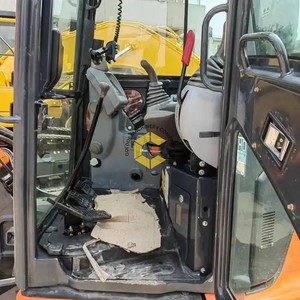 Excavadora Hidráulica de Orugas Hitachi ZX55 Usada con Pocas Horas de Uso, Motor Diésel y Bomba Completamente Probados, Origen Japón, Lista para Trabajar - Product Image 6