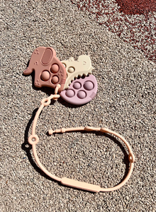 Anneau de <span class=keywords><strong>dentition</strong></span> pour bébé en silicone texturé doux sans BPA, dessins de champignons mignons d'éléphant Dino, jouets pour tout-petits pour le soulagement de la <span class=keywords><strong>dentition</strong></span> - Product Image 4