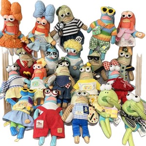 ตุ๊กตาผ้าพลัฌรูปเป็ดน้อยขี้อาย น่ารักขี้เล่น ของสะสมพวงกุญแจ สำหรับทุกเพศ ขนาด 31-50 ซม. ใช้เป็นพวงห้อยกระเป๋า - Product Image 5