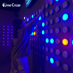 Équipement de jeu interactif mural personnalisé pour événements festifs, jeu d'entraînement de réaction rapide avec boutons lumineux - Product Image 6