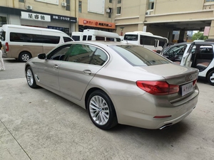 <span class=keywords><strong>2018</strong></span> <span class=keywords><strong>BMW</strong></span> <span class=keywords><strong>5</strong></span> Series 530Li sedán de lujo viaje de negocios viaje familiar por carretera gran techo solar Radar coche usado - Product Image 3