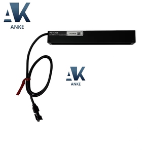 Fuente de Luz de Franja Azul Keyence CA-DBB13 CA-DBW13 CA-DBW15P CA-DBB5 CA-DBB8 de 132mm para Pruebas de Integridad de Sellado, en Stock - Product Image 1