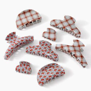 Vente en gros usine : Pinces à cheveux géométriques ajourées en acétate à motif à carreaux, et pinces à cheveux en acétate motif cerise cristalline, très demandées pour femmes aux cheveux épais - Product Image 1
