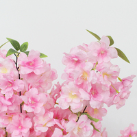 Tanaman Buatan JIAWEI Bunga Sakura Jumlah Besar Merah Muda dengan Vas Bunga Pohon Buatan Promosi Wisteria Mawar Merah Beludru Tunggal