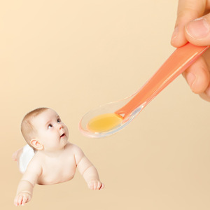 Cuillère manuelle en silicone de qualité alimentaire à double extrémité pour bébé, pour gratter la <span class=keywords><strong>boue</strong></span>, la purée de fruits, les aliments complémentaires - Product Image 1