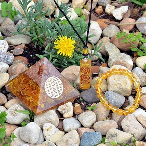 Pirámide de Cristal Orgón Amarillo, Escultura de Piedras Preciosas Hecha a Mano para Meditación, Decoración del Hogar, Regalo - Product Image 5